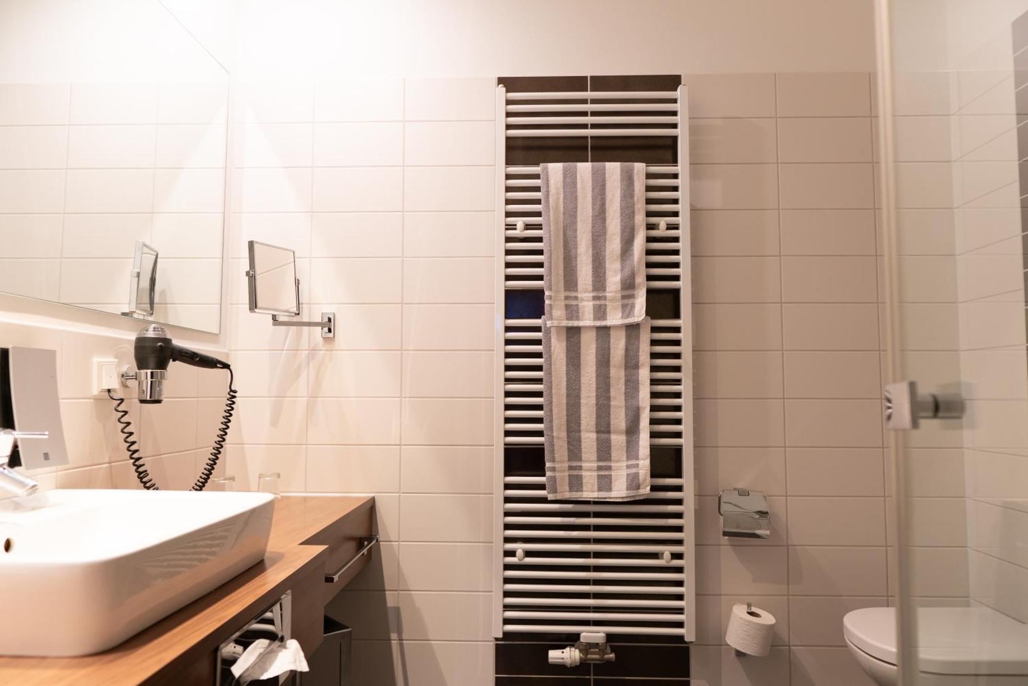 Hotel Bruehlerhoehe Erfurt Eksteriør billede